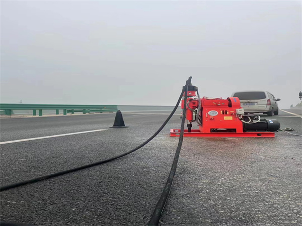 平江马路路基路面开裂下沉注浆加固灌浆