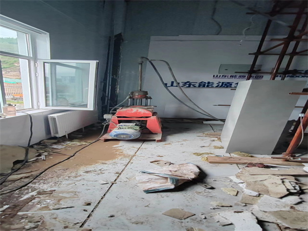 平江地基基础下沉墙体裂缝加固注浆顶升施工